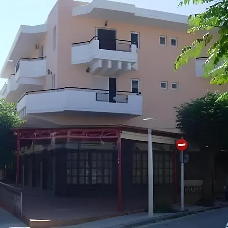 Pantheon Aparthotel